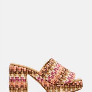 STEVE MADDEN KOLA PINK RAFFIA. NIB SZ 7